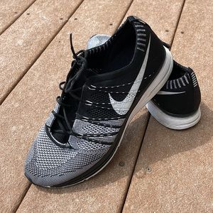 Nike flynit trainer